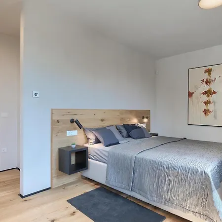Casa Ombra Rossa بيت للعطل بولا