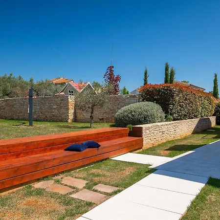 펜션 Casa Ombra Rossa 풀라